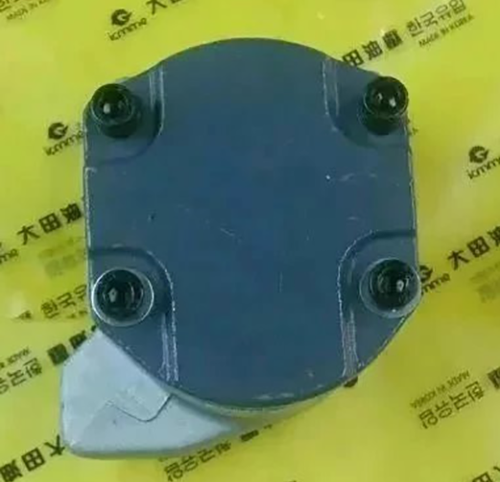 斗山挖掘机先导泵
