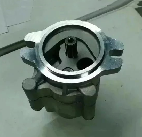 卡特挖掘机先导泵
